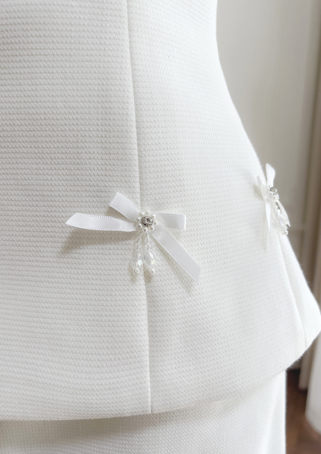 Ivory Bow Embellished Mini Set