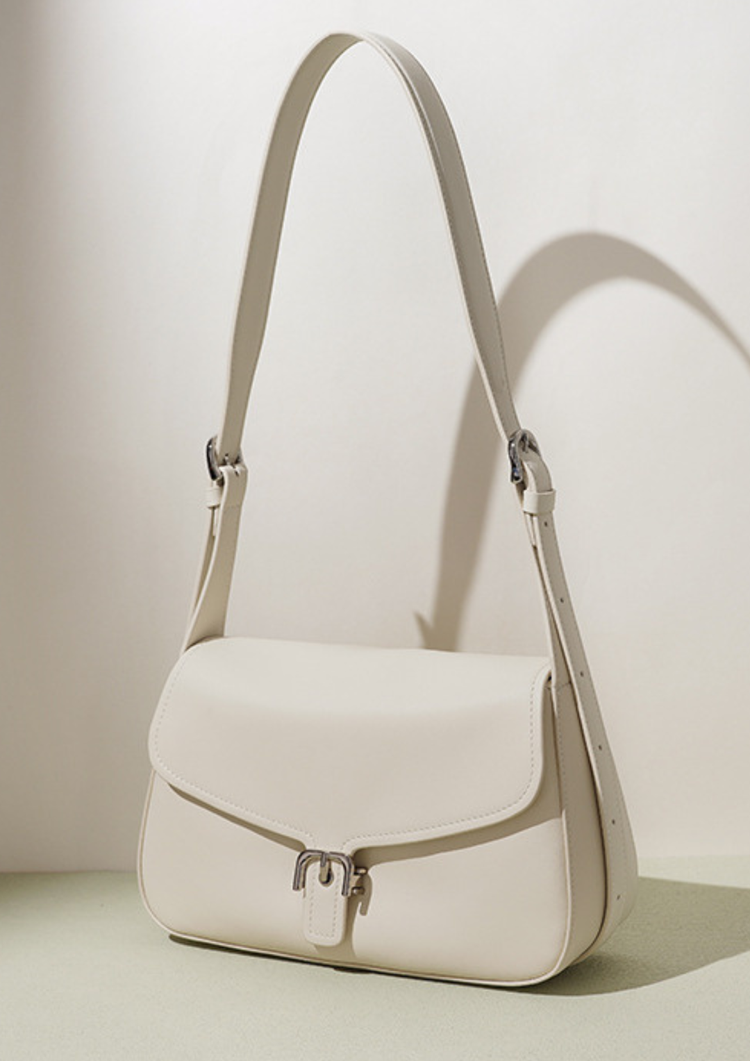 Grace Lock Shoulder Bag