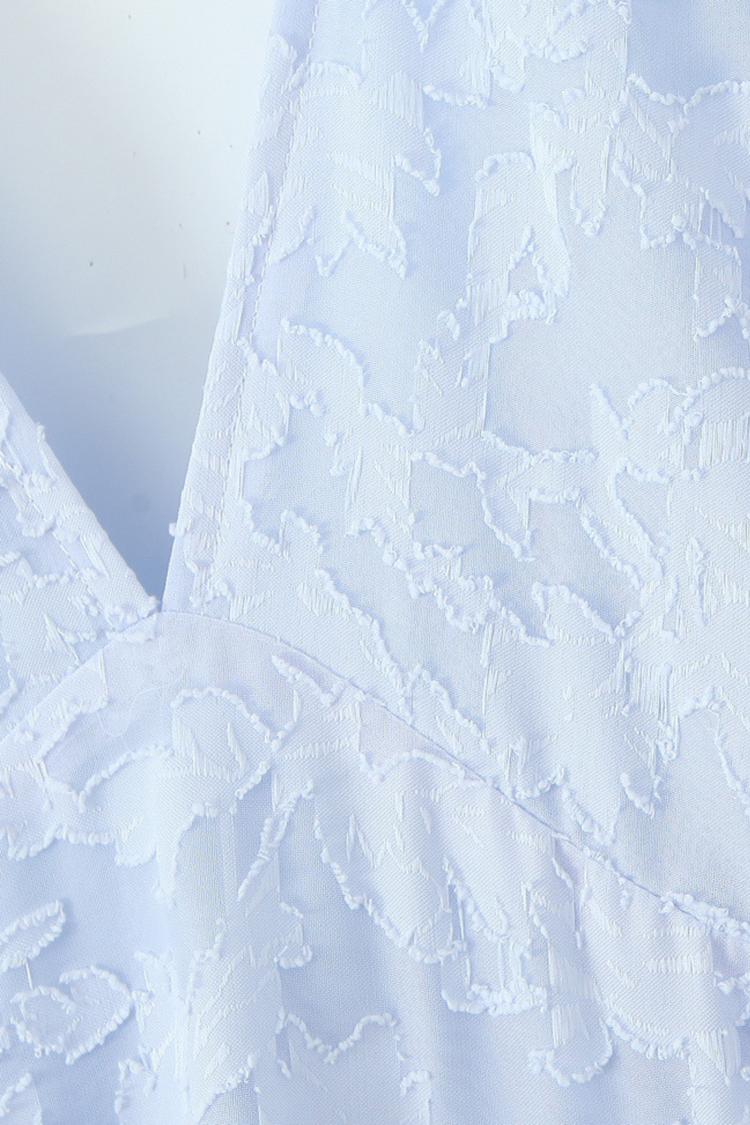 Lily - Elegance Halter Lace Backless Midi Dress