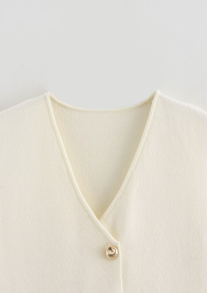 Chic Knit Button Vest