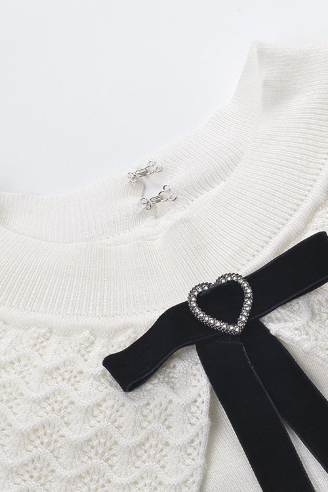 Heart Bow Lace Splicing Round Neck Wool Sweater Top