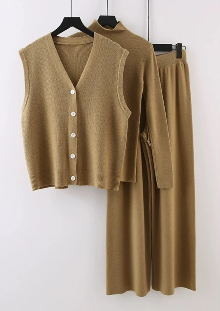 Comfy Layla Everyday Knit Trio Set