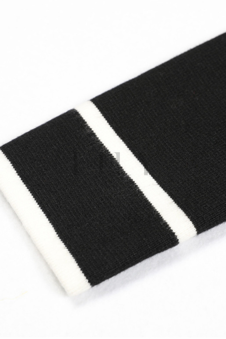 Signature luxe Line Knit Ensemble Set