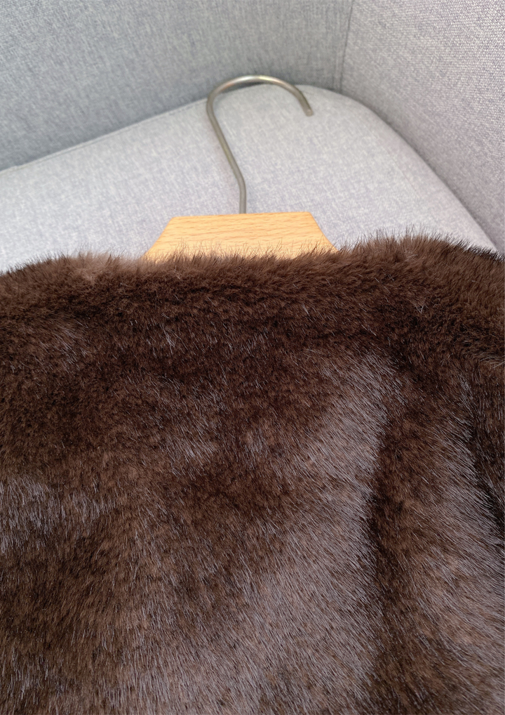 Elegant Faux Fur Round Neck Jacket