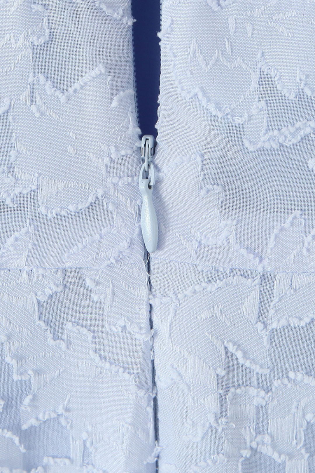 Lily - Elegance Halter Lace Backless Midi Dress